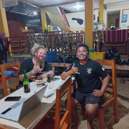 4 Sisters Divers Bunaken Buitenkant foto