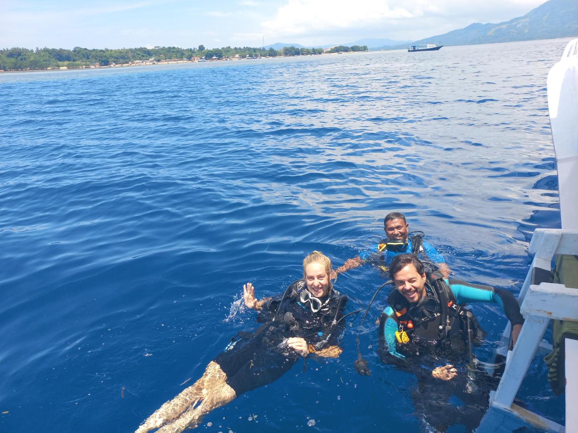 4 Sisters Divers Bunaken Buitenkant foto