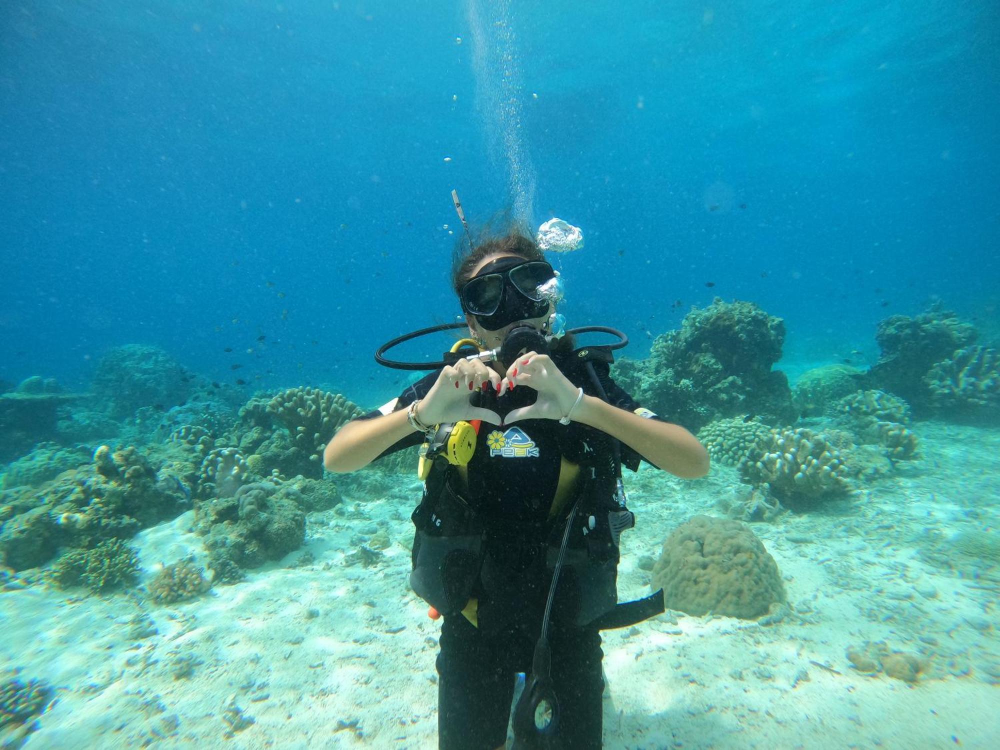 4 Sisters Divers Bunaken Buitenkant foto